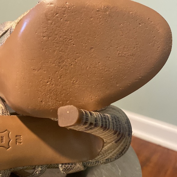 TORY BURCH LEATHER ANIMAL PRINT GLADIATOR SANDALS - Picture 9 of 11